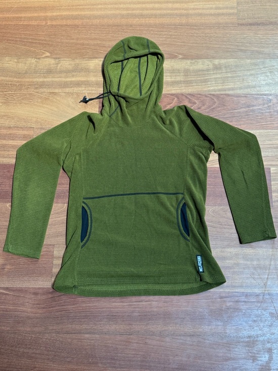 Melanzana Tops - Green Melanzana hoodie